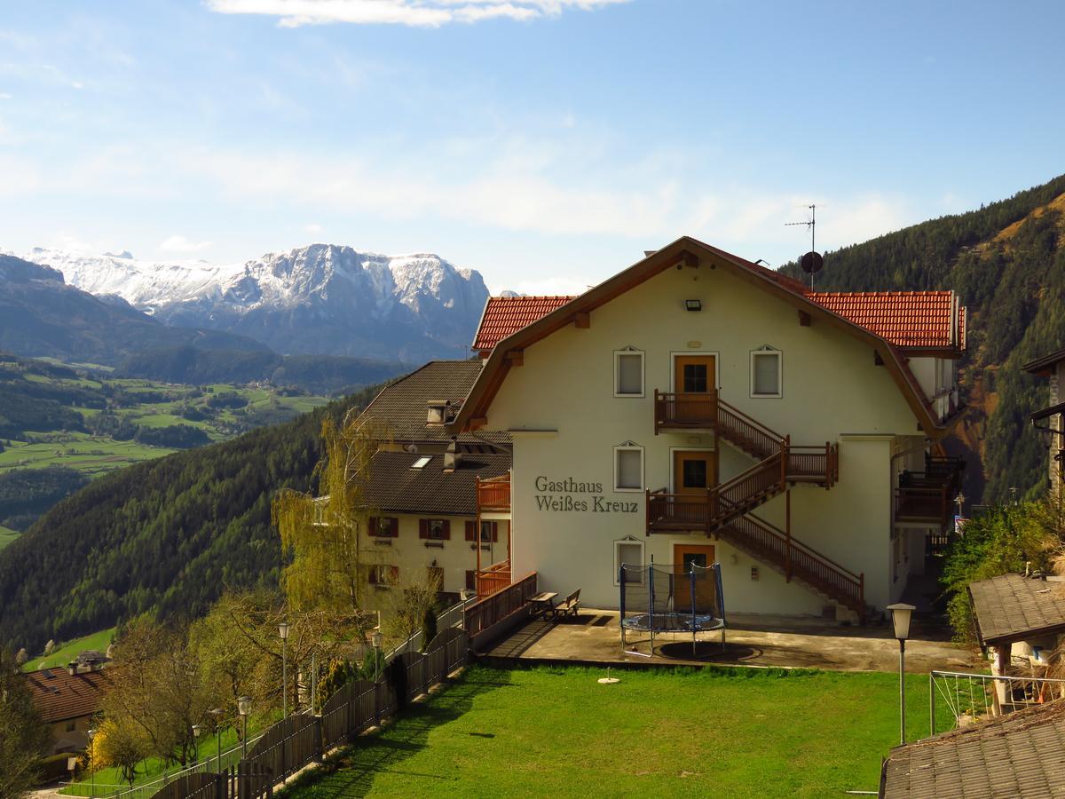 Gasthaus Zum Weissen Kreuz Lazfons Exterior foto