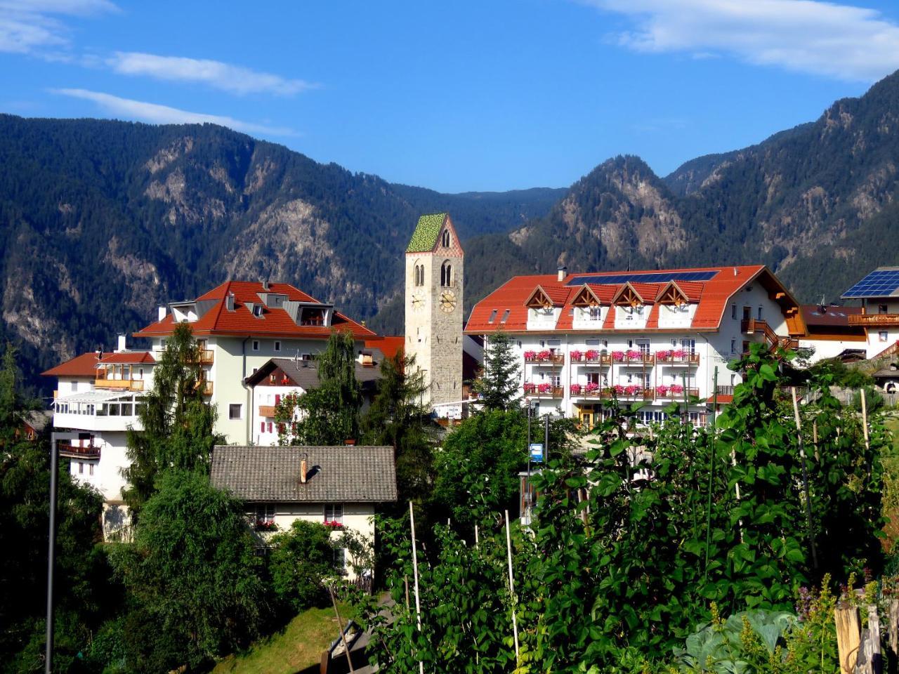 Gasthaus Zum Weissen Kreuz Lazfons Exterior foto